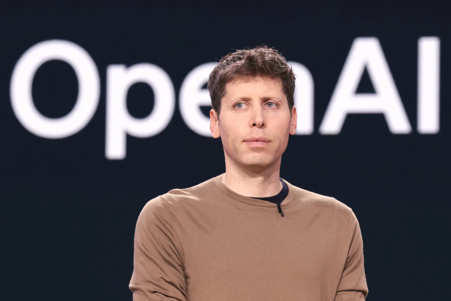 Sam Altman, prezes openai, pomoc informatyczna firm